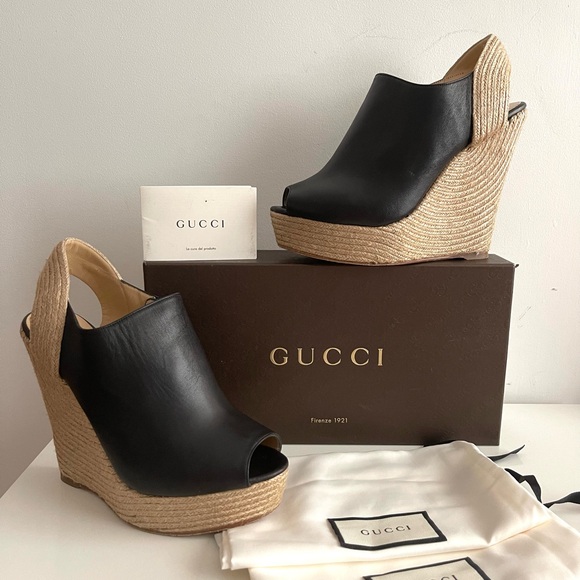 AUTHENTIC GUCCI LEATHER WEDGES - Picture 4 of 14
